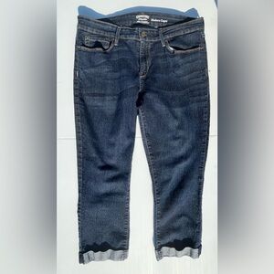 Women’s Levi Capri